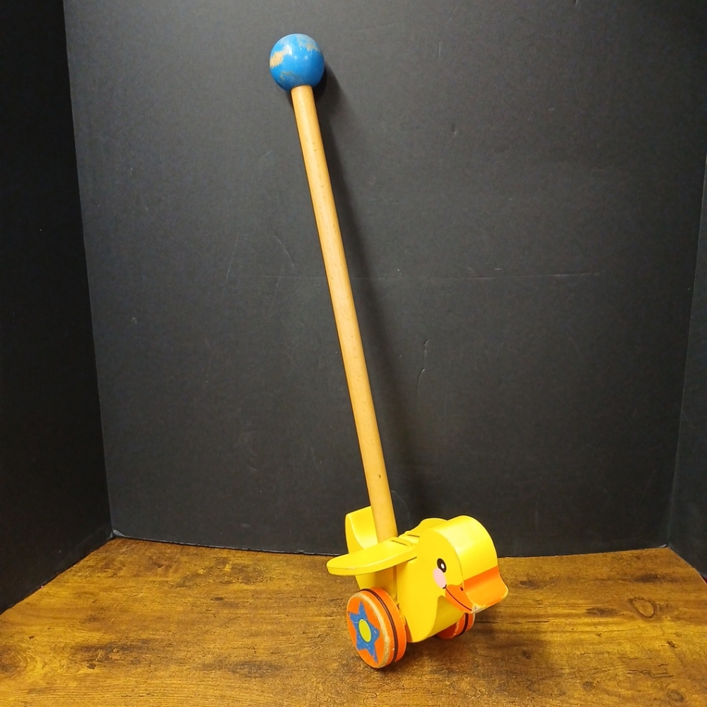 Melissa & Doug Flapping Duck 21" Wooden Walking Toddler Push Toy TG11119 - Picture 2 of 8